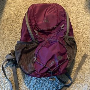 Purple REI Hydration Backpack Sprig 12